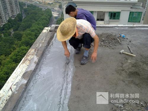 冬季<a href='http://www.chuguoclub.com' target='_blank' title='防水施工'>防水施工</a>選材很重要 冬季<a href='http://www.chuguoclub.com' target='_blank' title='防水施工'>防水施工</a>選材很重要